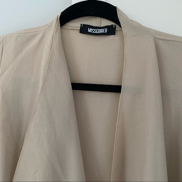 Missguided waterfall blazer in tan, Size 10 🌙 - Picture 9 of 9